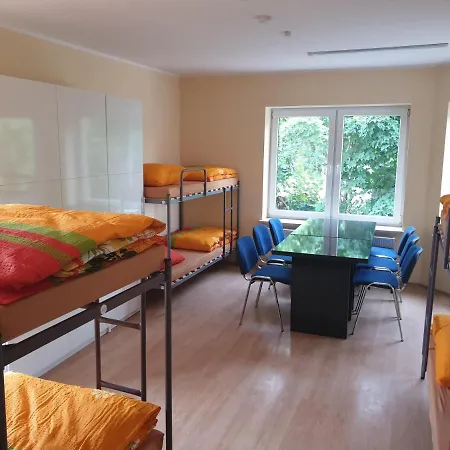 Narcyza Putza 24 Hostel *