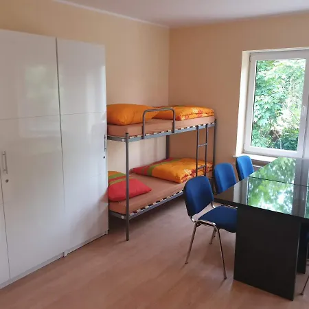 Hostel Narcyza Putza 24 *