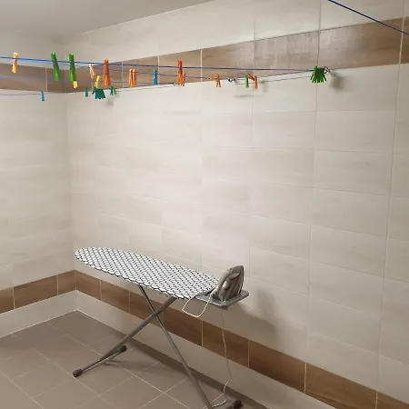 Hostel Narcyza Putza 24 *
